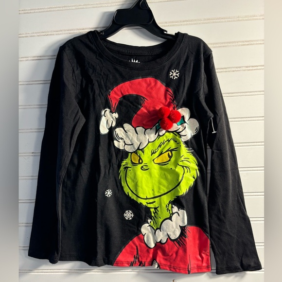 Girls Grinch Black Shirt Girls S (6-6X) - Picture 2 of 4